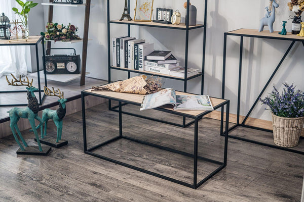 Table basse industrielle en bois et métal noir