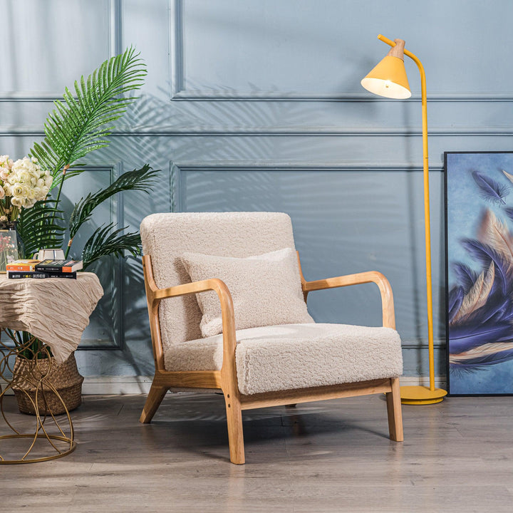 Fauteuil de salon en bois massif et bouclettes blanches