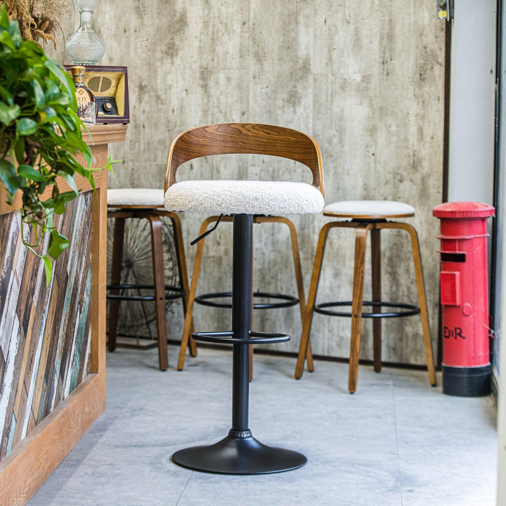 Lot de 2 tabourets de bar en bois et bouclettes blanches