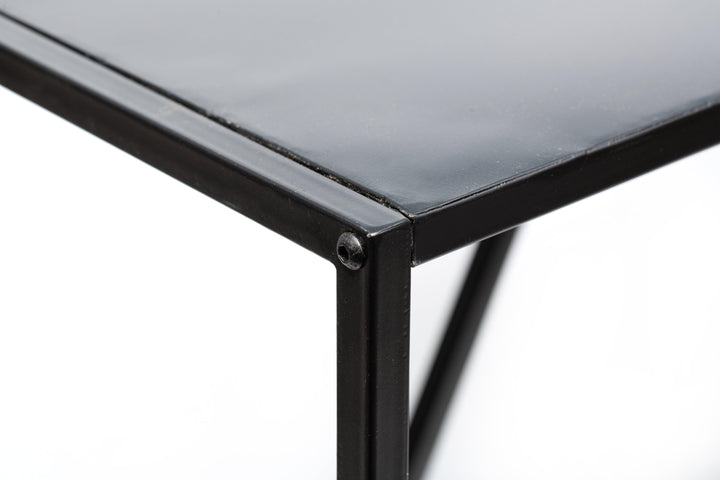 Console style industriel en métal noir