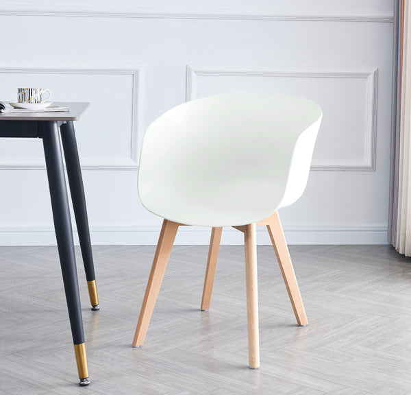 Lot de 4 chaises scandinaves en bois et polypropylène blanc